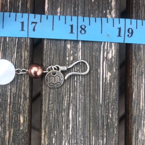 Pearls, Pale Pink and Wood beads necklace - Picture 6 of 6